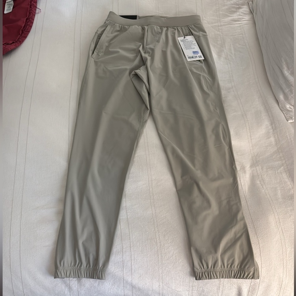 Lululemon Surge Jogger Regular - Medium